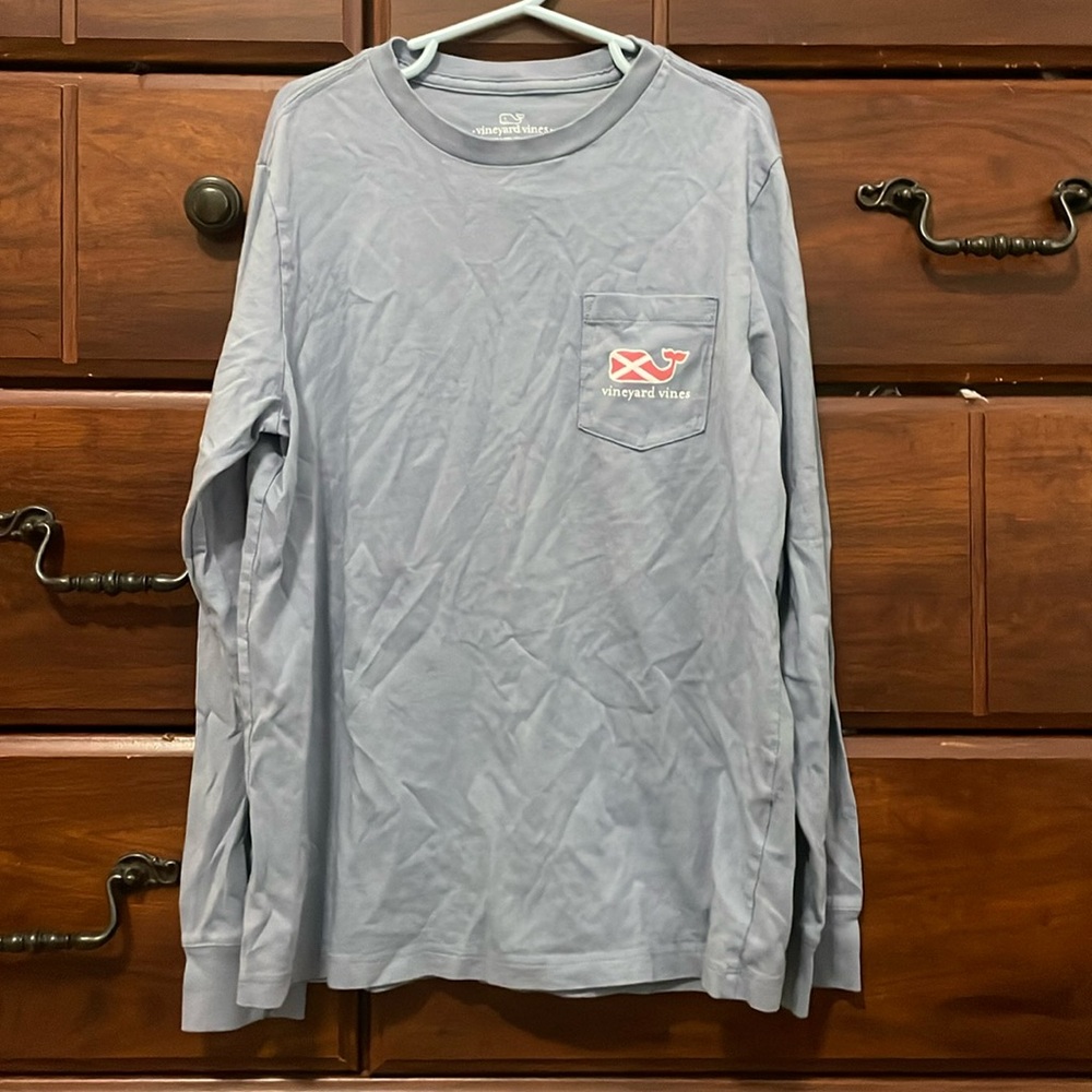 Long sleeve boys vineyard vine tshirt
